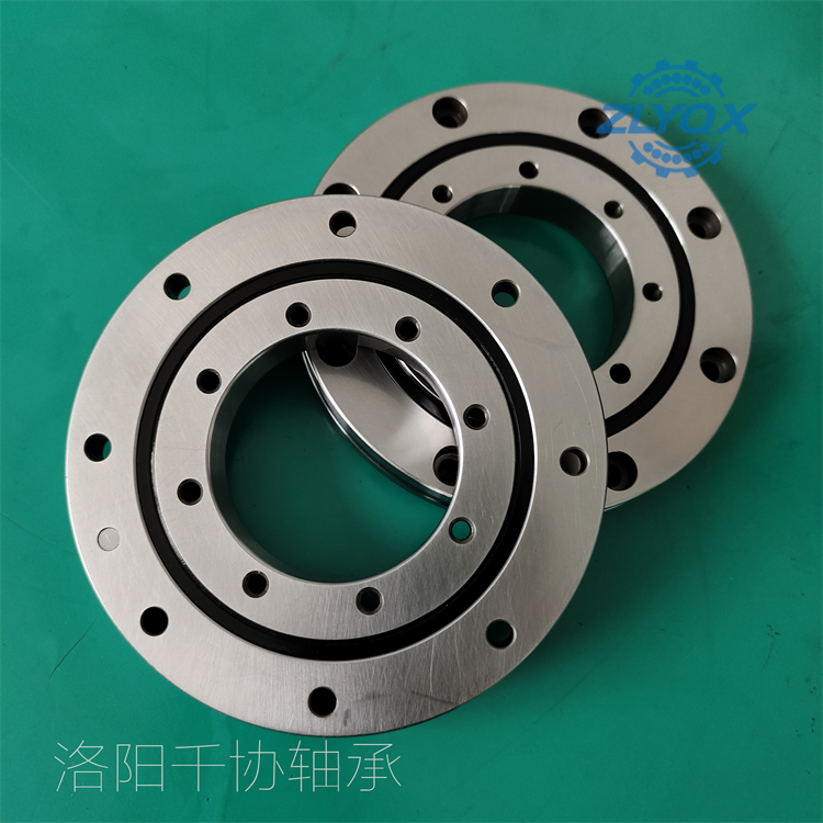 如何正確的操作交叉滾子軸承！